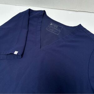 Figs Women's Casma 3 Pocket Blue Scrub Top size‎ XL #2